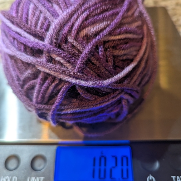 Verigated Yarn Bundle Acylic Gradient Blue Red Heart & White/Blue, Purples 420 G - Picture 8 of 10